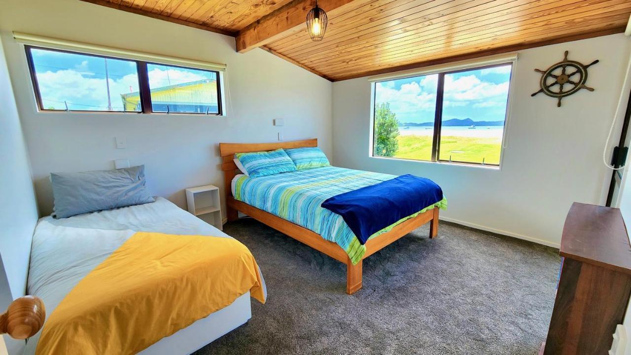 The Sunrise Bach - One Tree Point Holiday Home Eksteriør billede